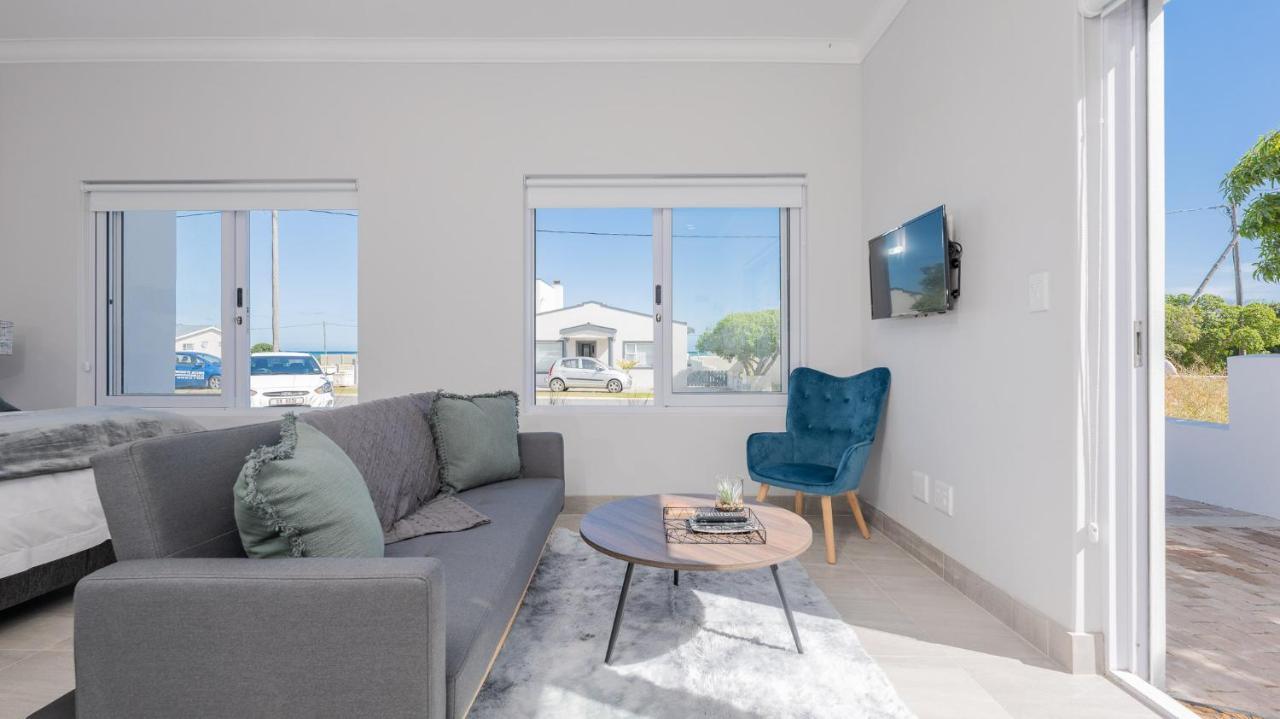 34.4 Degrees South Studio Apartment Agulhas Exterior photo